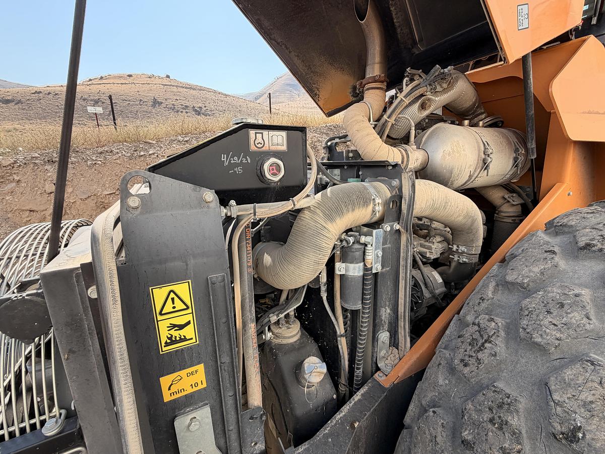 Used 2020 Case sv211e