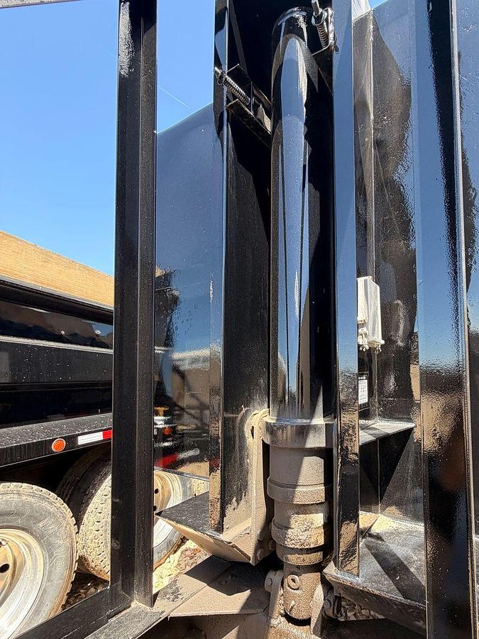 Used Custom dual axle pup hydraulic dump trailer