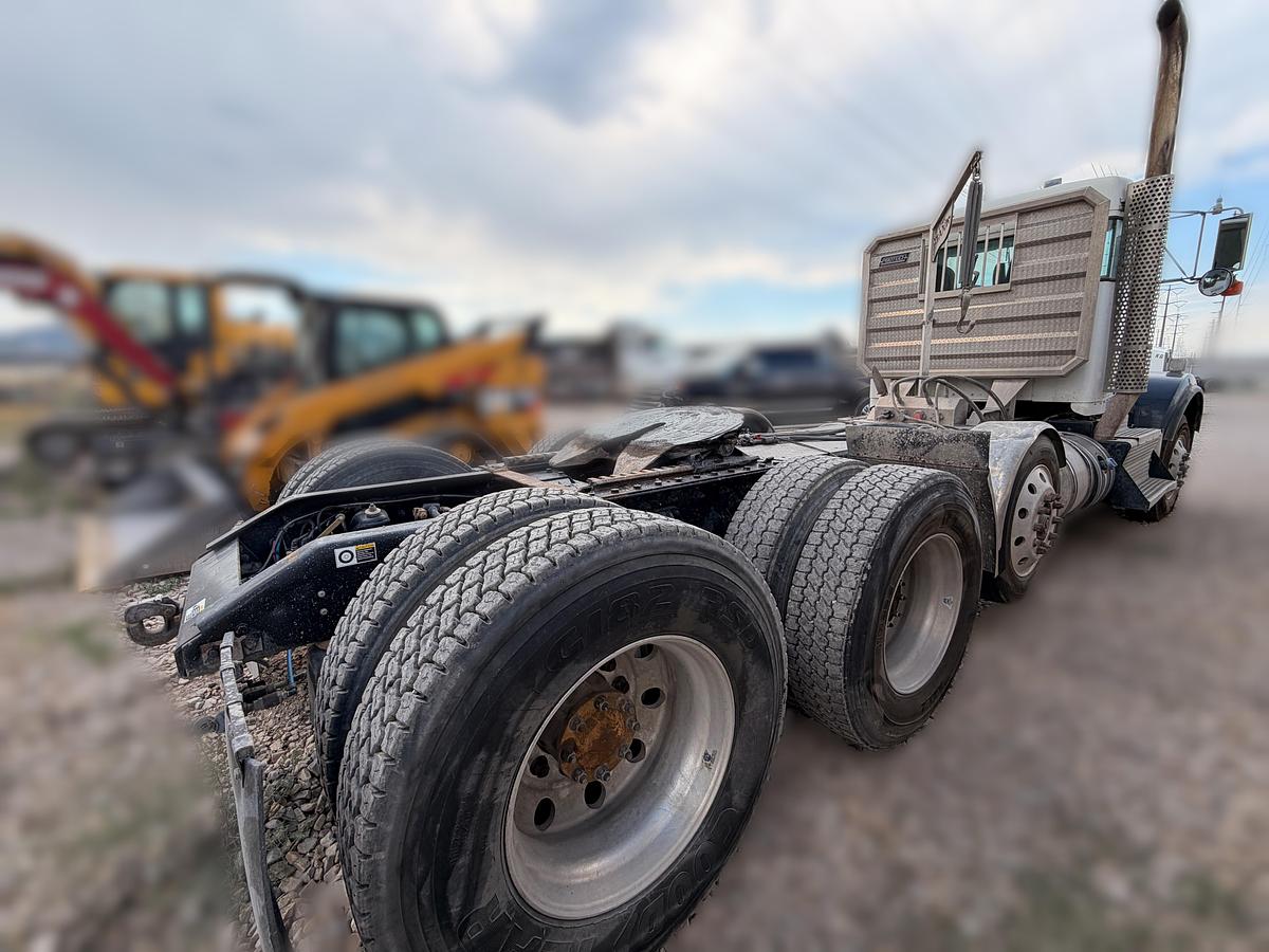 Used 2015 Kenworth T800