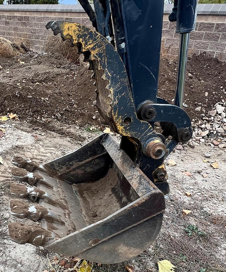 Used 2019 Deere 35G