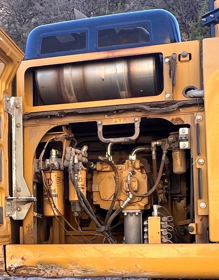 Used 2016 Caterpillar 336F L Excavator with Thumb