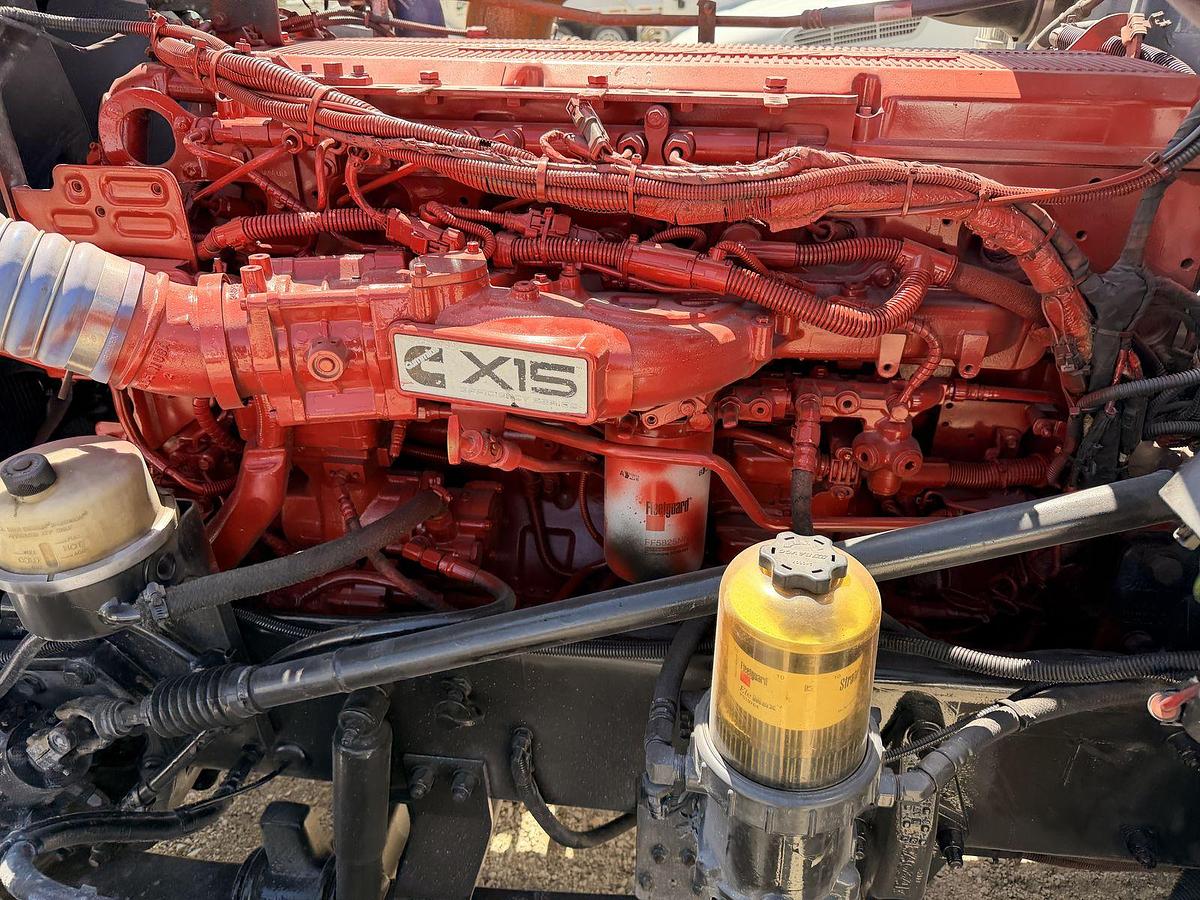 Used 2019 Peterbilt 389 with Cummins ISX15 and 18sp manual transmission