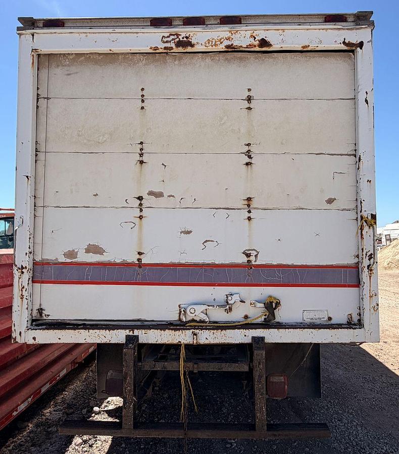 Used International box truck, Dt466 Engine