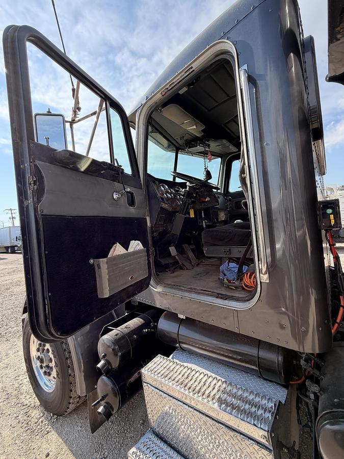 Used 1998 Peterbilt 378 Dumptruck