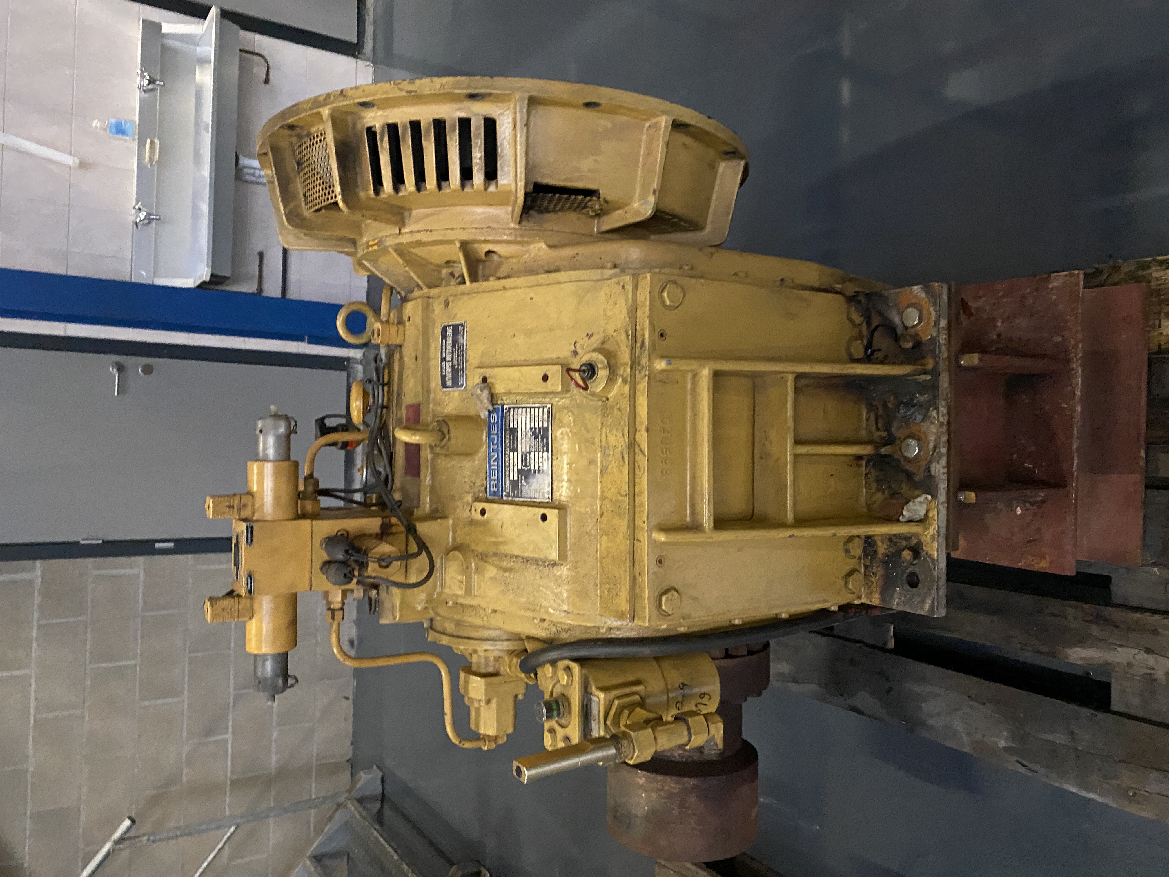 Used 1998 GEARBOX REINTJES WAF 363L