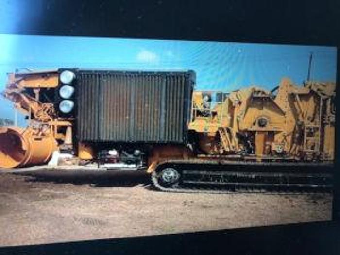 Used 2013 Vermeer HG8000 on tracks