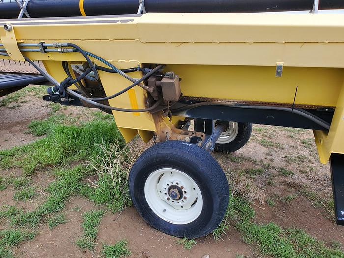 Used 30' Honey Bee WS30 Draper Header