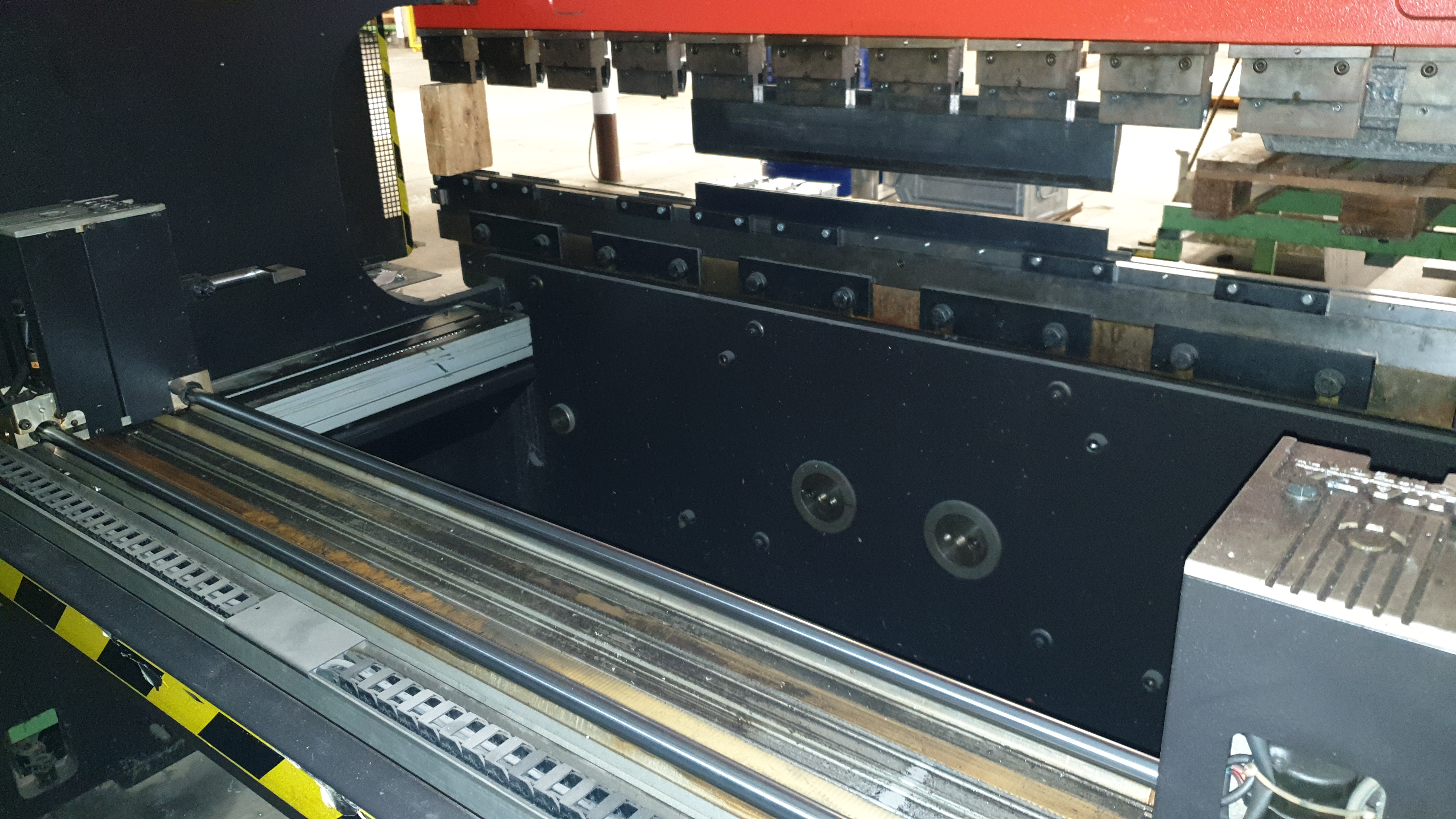 Gebruikt AMADA PROMECAM HFB 8025