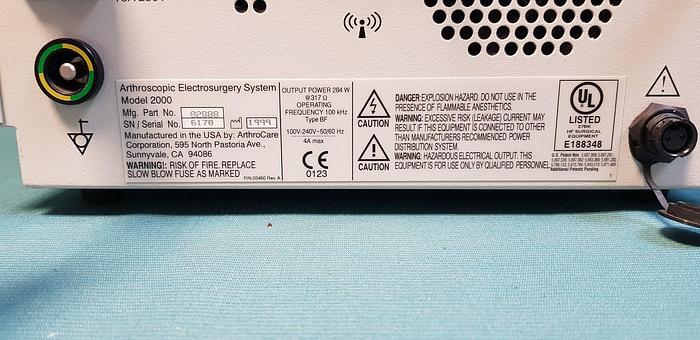 Gebraucht Arthrocare System 2000 Arthroskopisches Elektrochirurgisches System mit Fußschalter