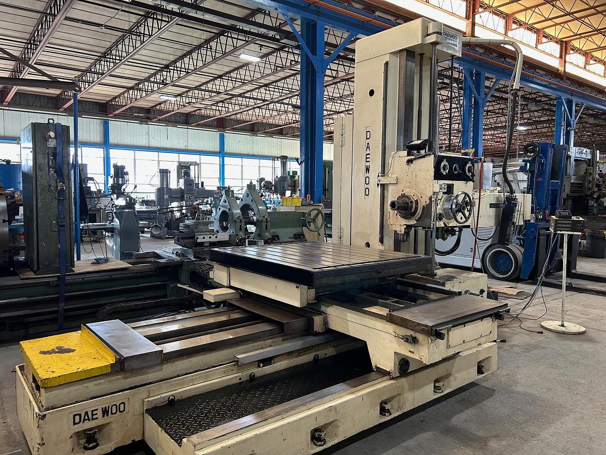 Used Doosan D110RT Table Type Manual Horizontal boring Mill