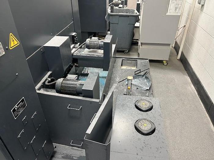 Used Makino F5 CNC Vertical Machining Center