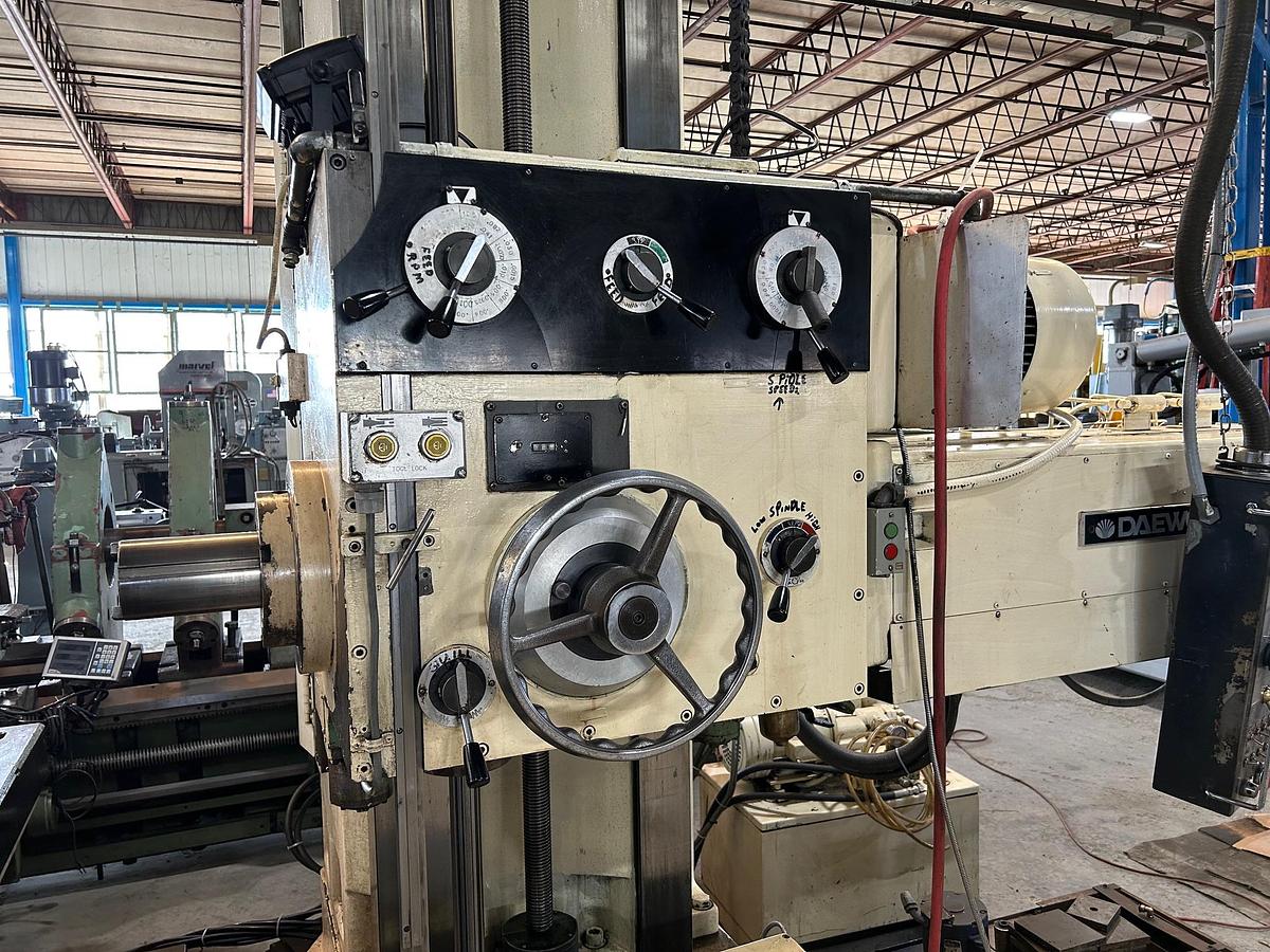 Used Doosan D110RT Table Type Manual Horizontal boring Mill