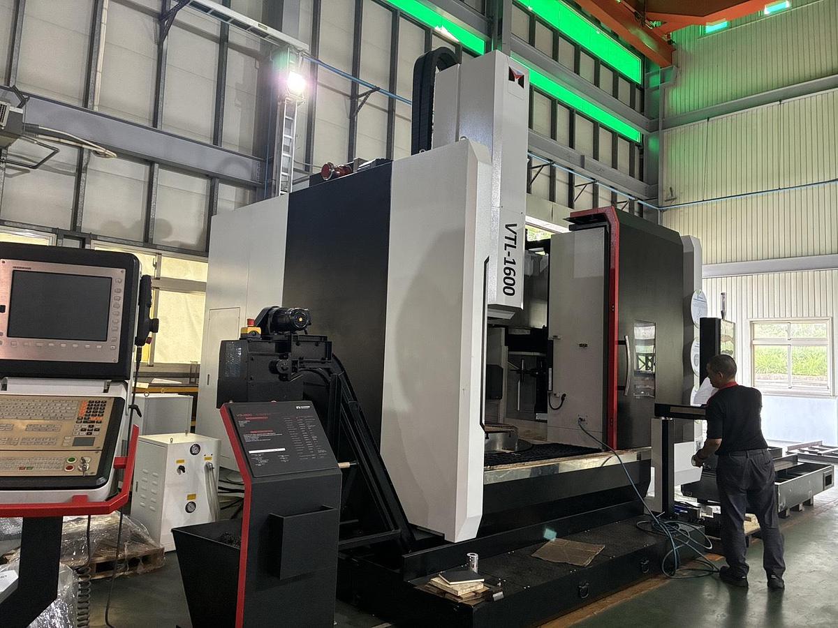 Used Manford VTL-1600 CNC Vertical Turret Lathe