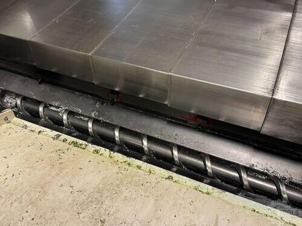 Used YMT ER-VMC-2210B CNC Vertical Machining Center