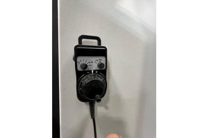 Used Samsung MCV-400 CNC Vertical Machining Center