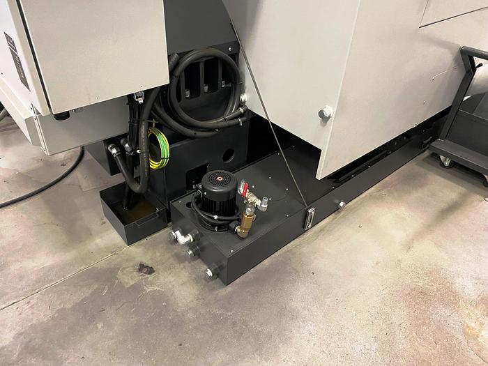 Used Mitsubishi DM-800G CNC Vertical Machining Center