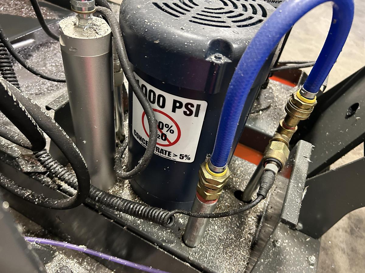 Used Haas VF3SSYT CNC Vertical Machining Center