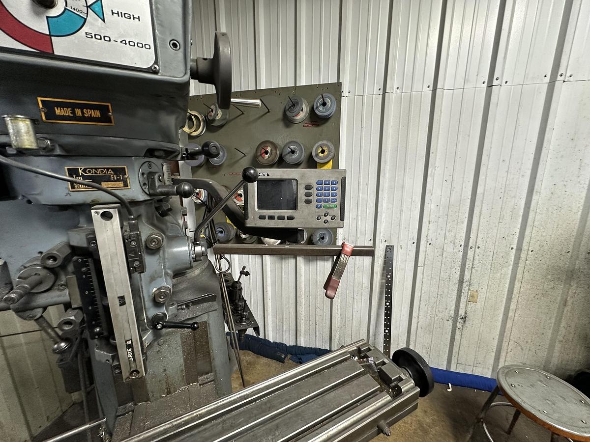 Used Kondia/Clausing GV-1 Knee Mill