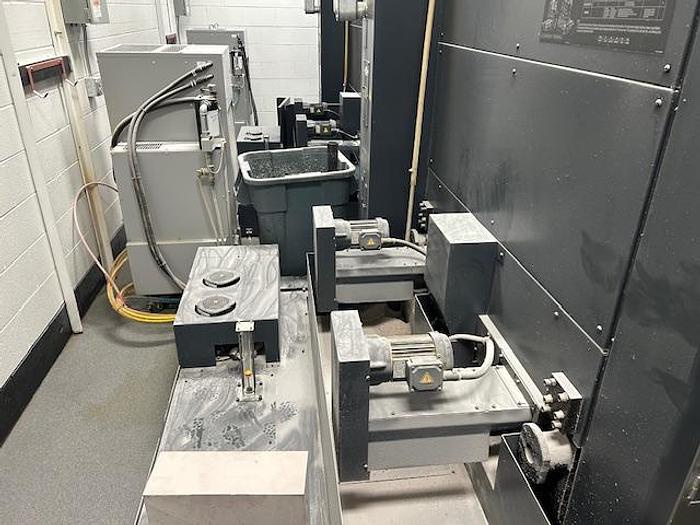 Used Makino F5 CNC Vertical Machining Center