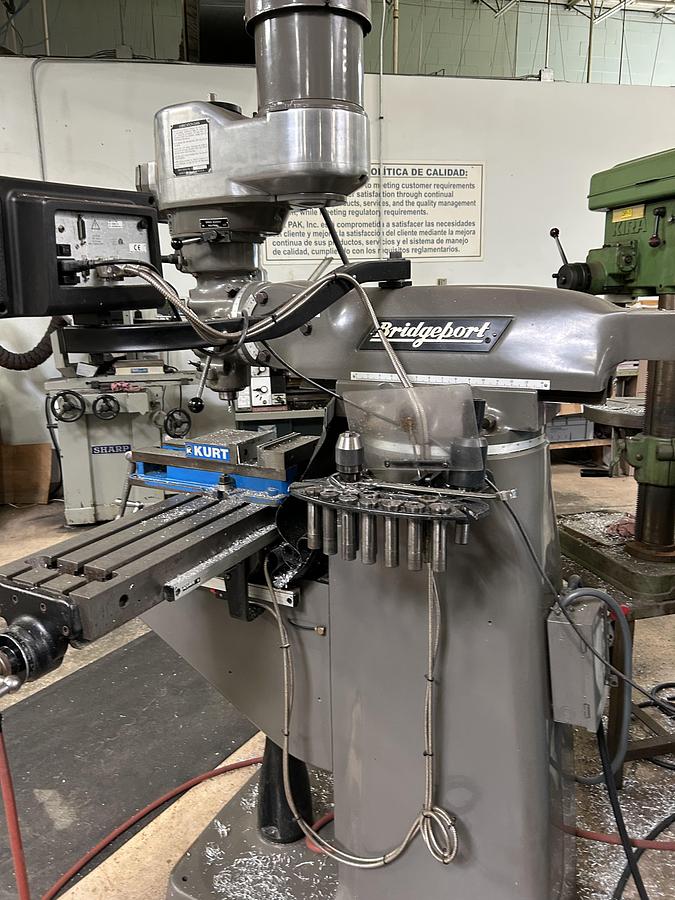 Used Bridgeport Manual Knee Mill