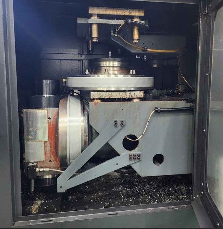 Used Vision Wide NF-8223 CNC Bridge Mill