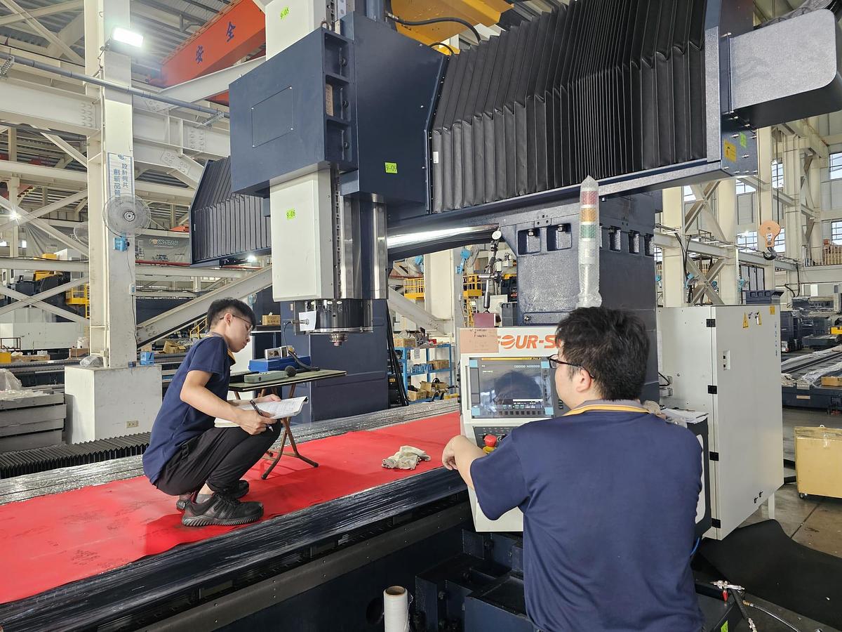 Used 2025 Four Star FD1852