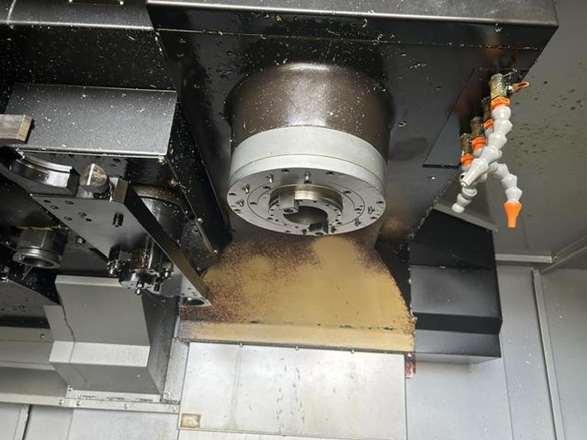 Used Toyoda FV1680/50 3-Axis CNC Vertical Machining Center