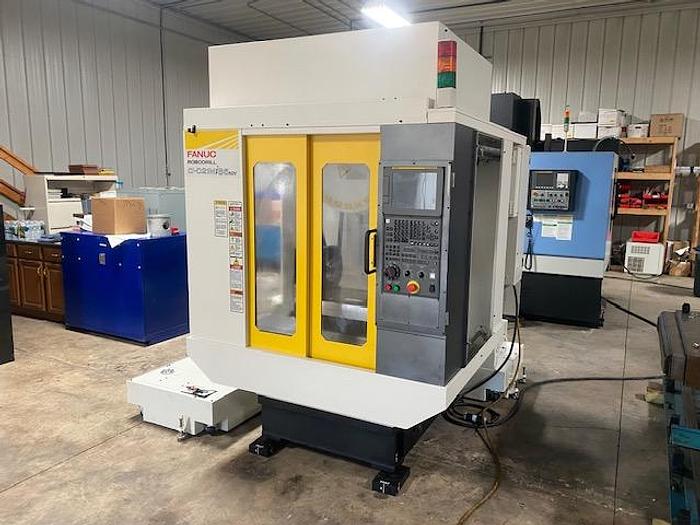 Used Fanuc D21Mib5ADV 4- Axis CNC Vertical Machining Center