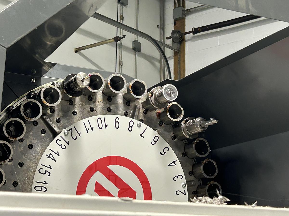 Used Haas VF3SSYT CNC Vertical Machining Center