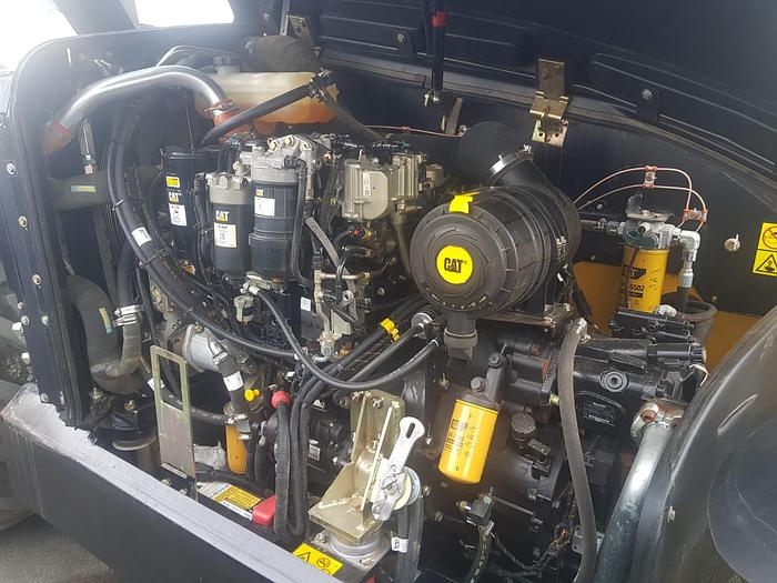 Used 2013 CAT TH407C