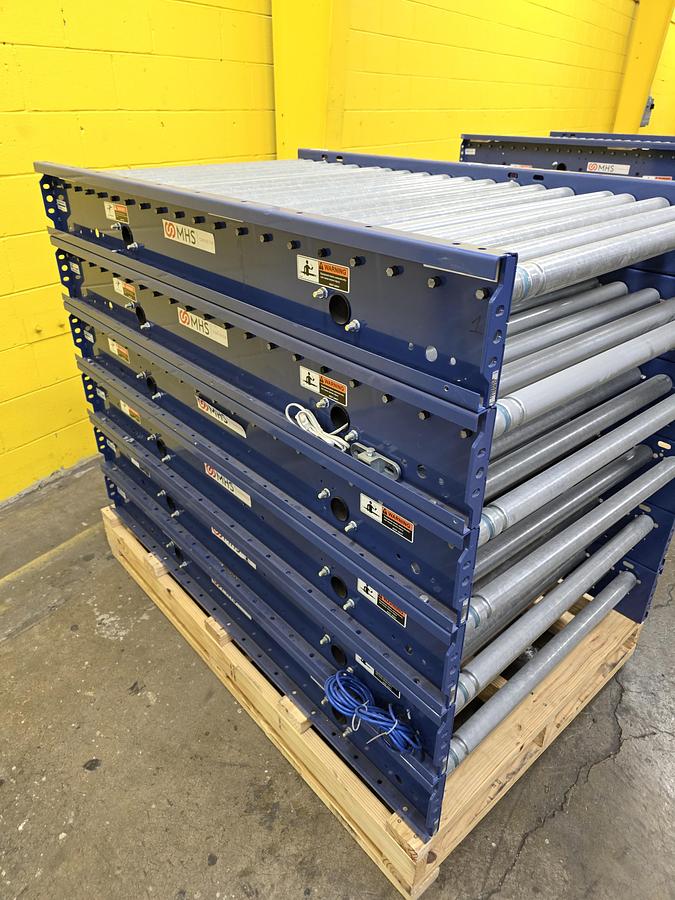 Used MHS Itoh Denki 34" x 64.5' MDR Zero Pressure Accumulation Roller Conveyor (#279B)