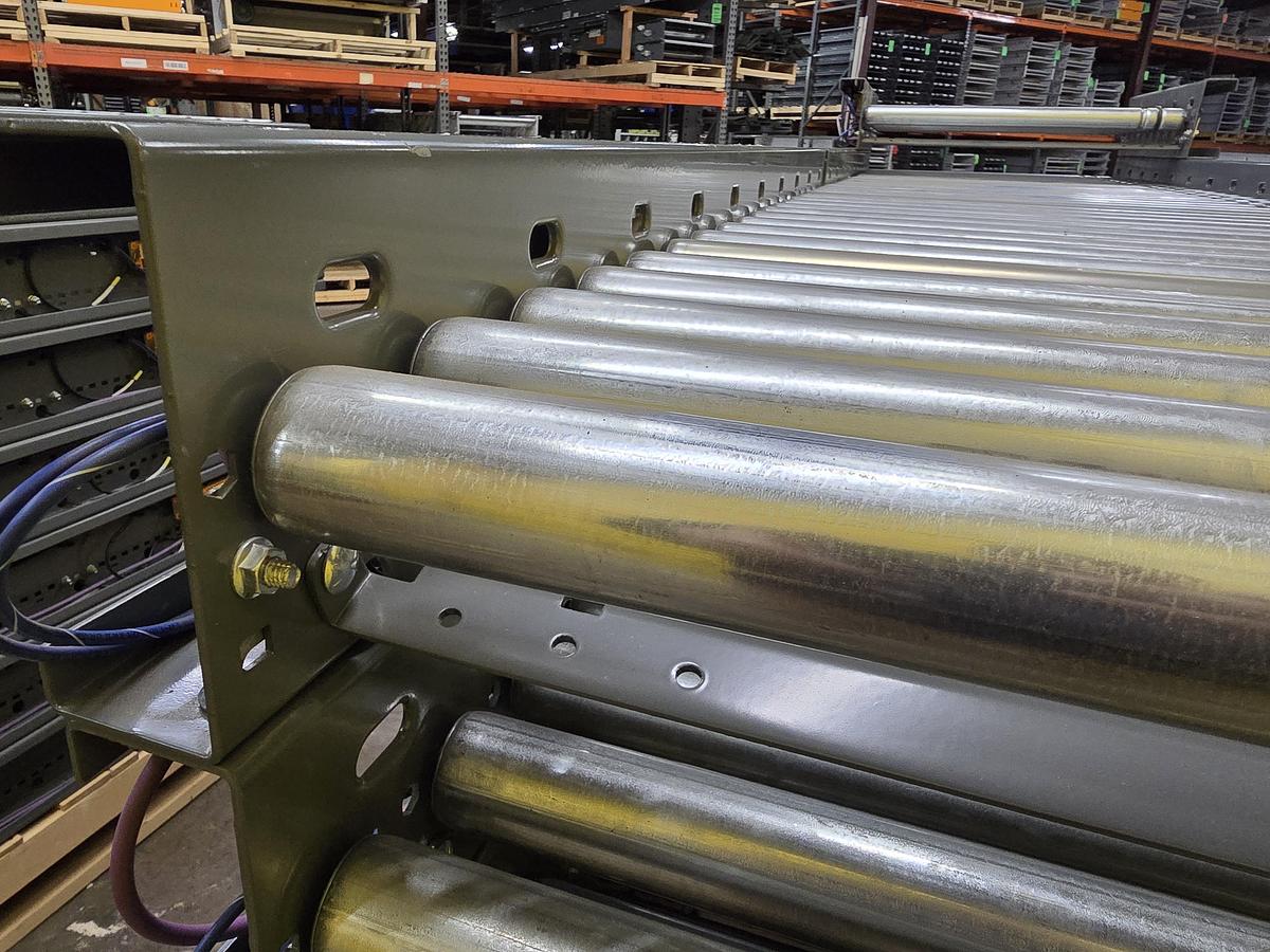 Used Intelligrated 28" x 72'6" MDR Zero Pressure Accumulation Conveyor (#610)