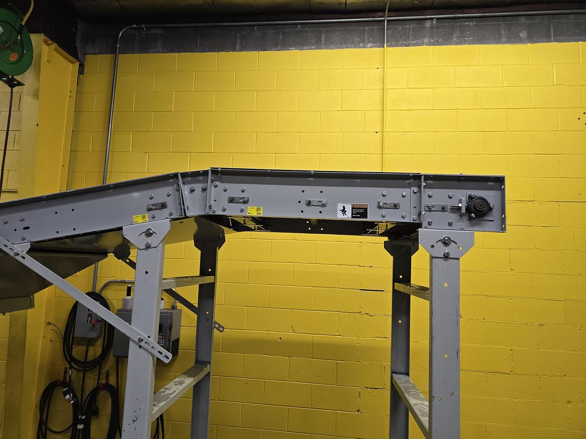 Used Hytrol TH Trash Line Belt Conveyor 34" x 144' w/ Elevation Change Hitch (#561)