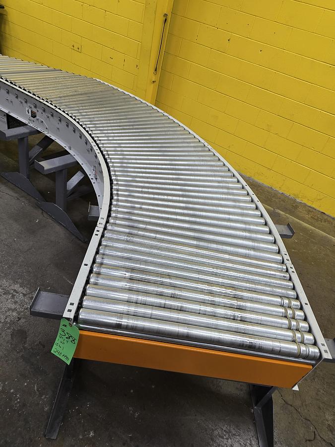 Used Intelligrated 30.5" Left Hand 30 Degree Spur 60 Degree Curve Live Roller Spur V-Belt (#353)