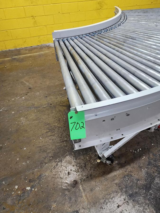 2021 UNUSED Roach 51" x 90 Degree Curve Live Roller Conveyor (#702)