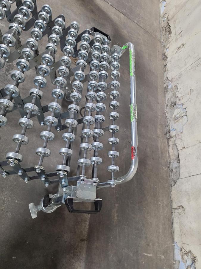 Used Roach Flexible Conveyor 30"x40' Live Roller (#709)