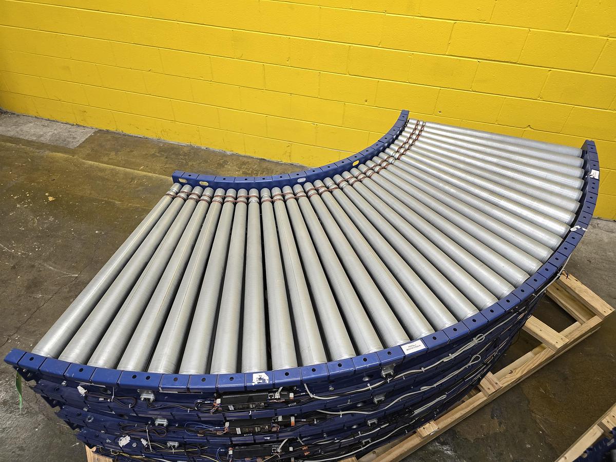 Used MHS Itoh Denki 34" MDR 90 Degree Zero Pressure Accumulation Conveyor (#272)