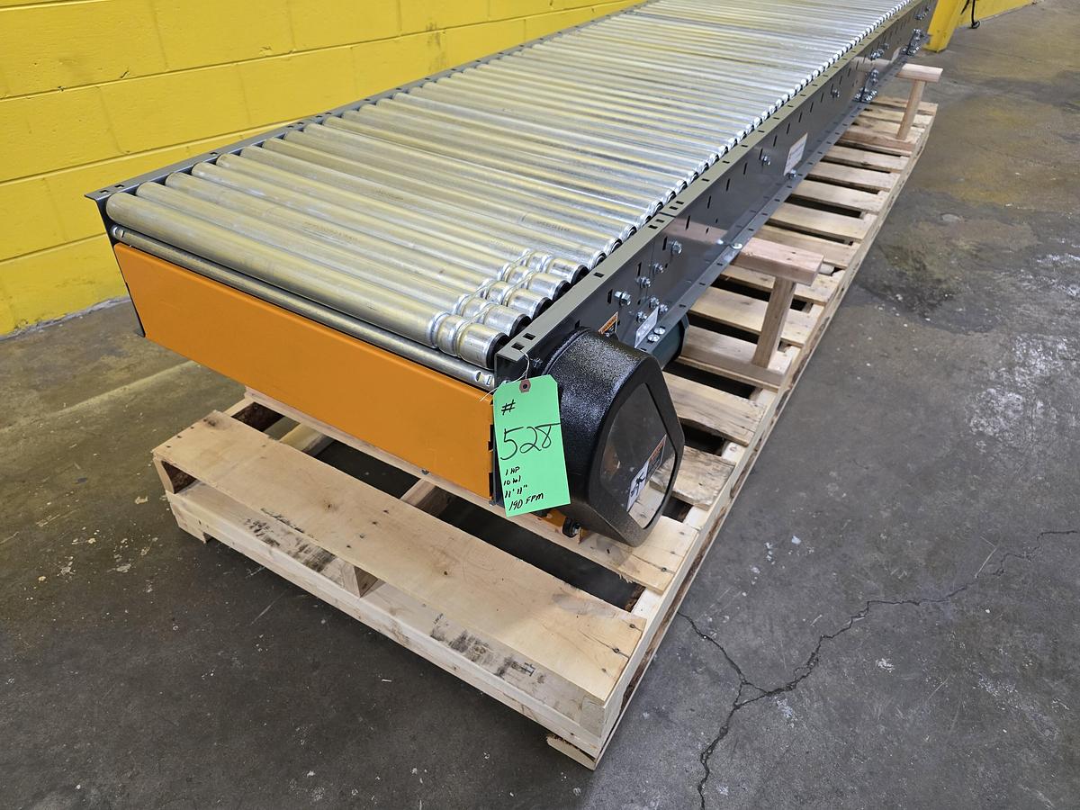 2018 Intelligrated 30.5"w x 11'11" Live Roller V-Belt Conveyor (526)
