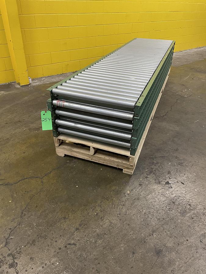 Used 30" x 33' Roach Gravity Conveyor (#254)