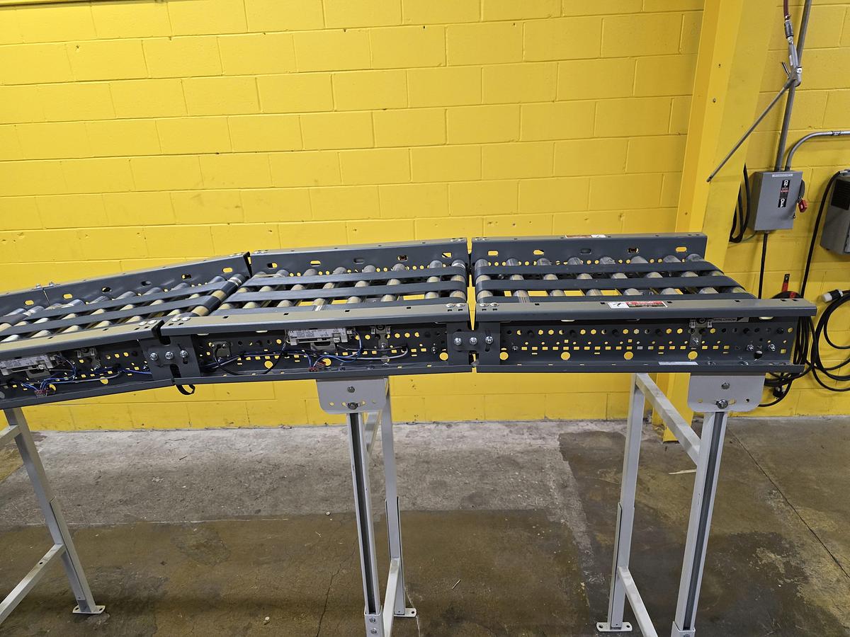 Used Intelligrated 22" x 32.5' MDR Belted Zero Pressure Incline Conveyor (#442)
