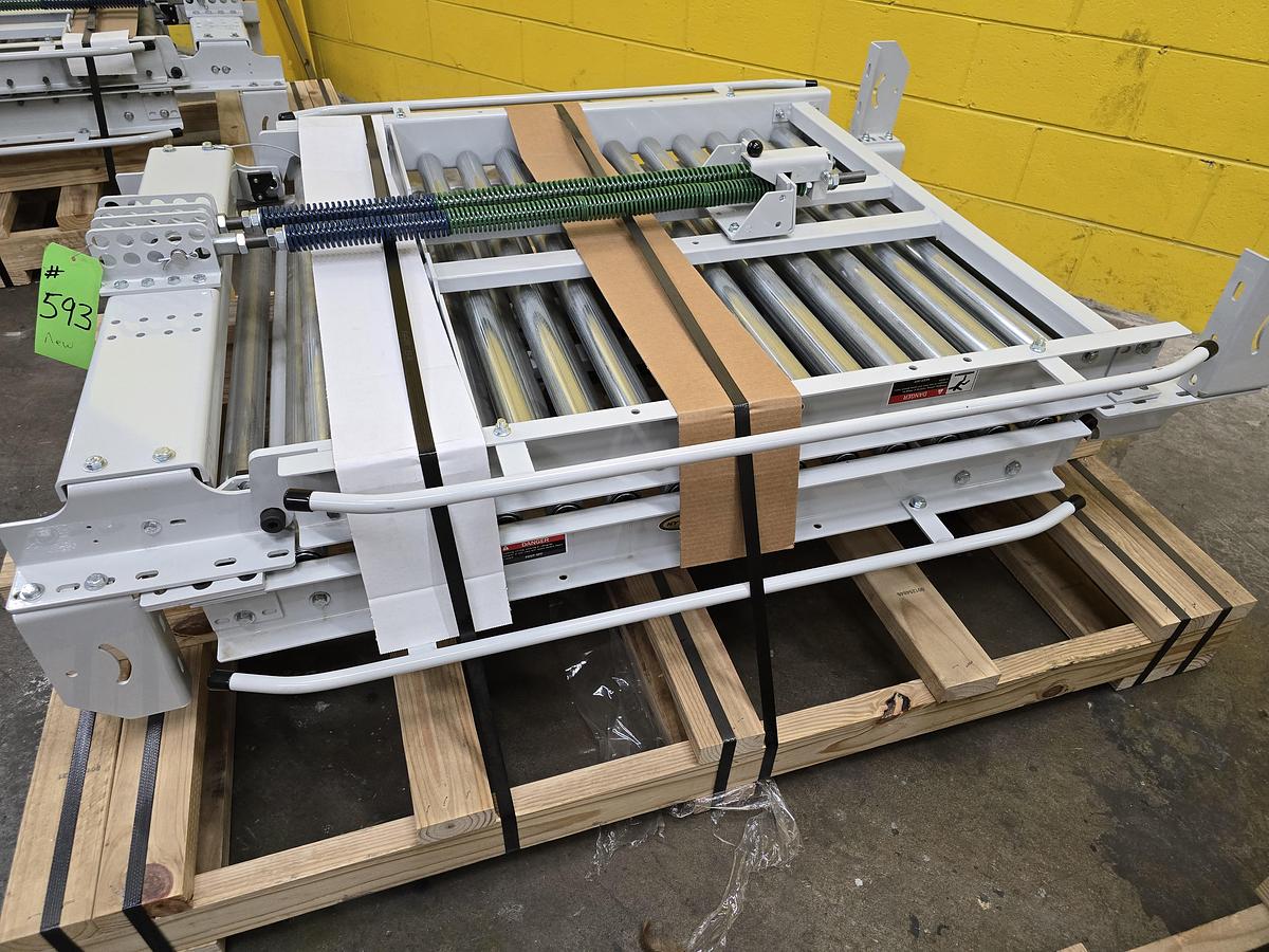 Hytrol 30" Lift Gate Conveyor (#593)