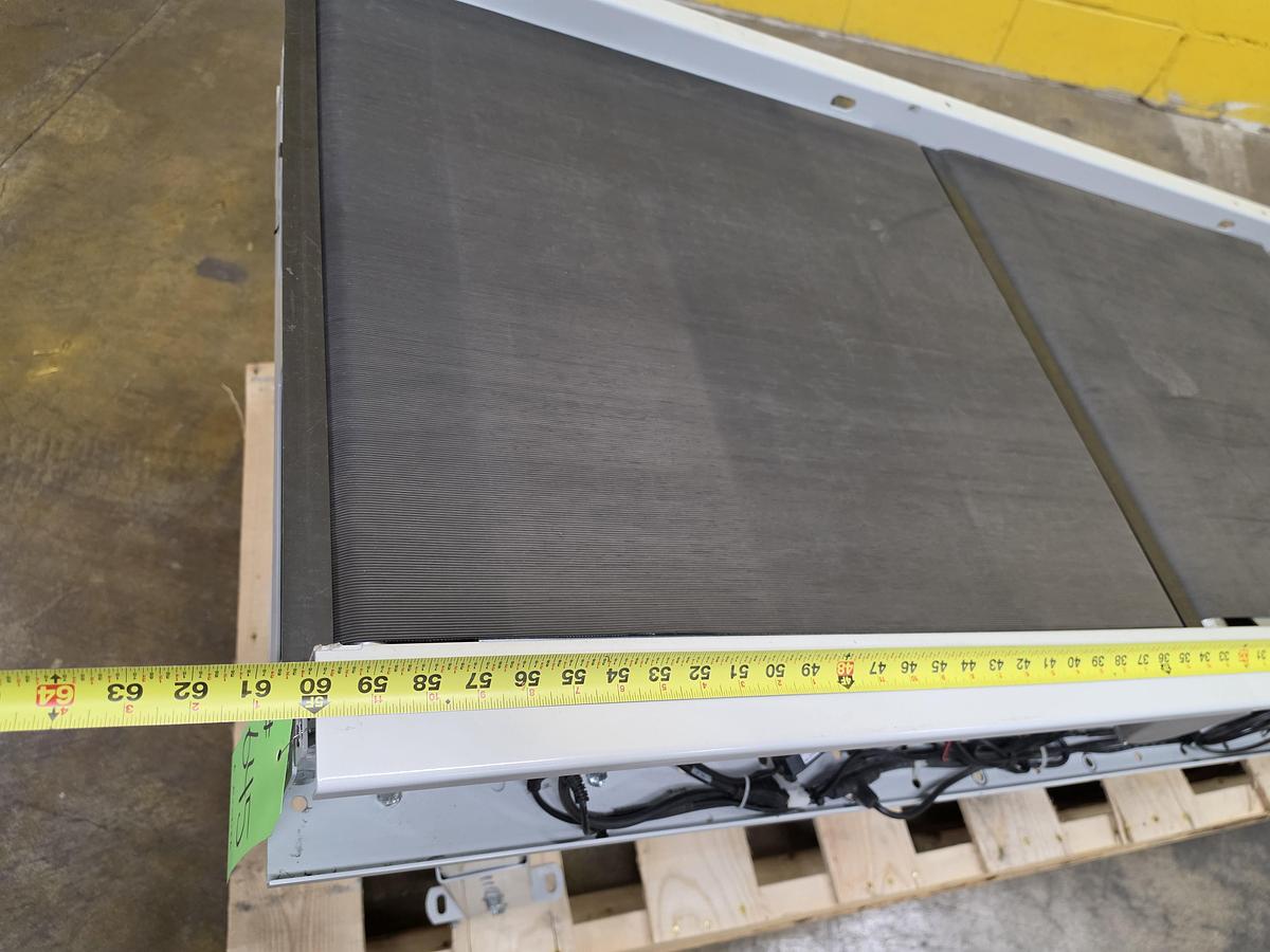 Used Hytrol BZDE24EZ Zero Pressure Roller Decline Conveyor 31.25" x 9'