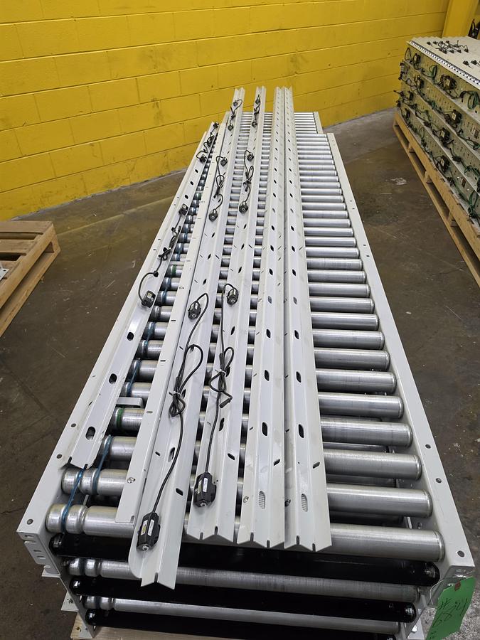 Used Hytrol 190E24EZ E24 Zero Pressure Roller Conveyor 30" x 32' (#684)