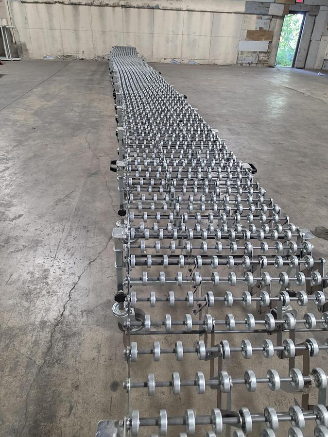 Used Roach Flexible Conveyor 30"x40' Live Roller (#709)