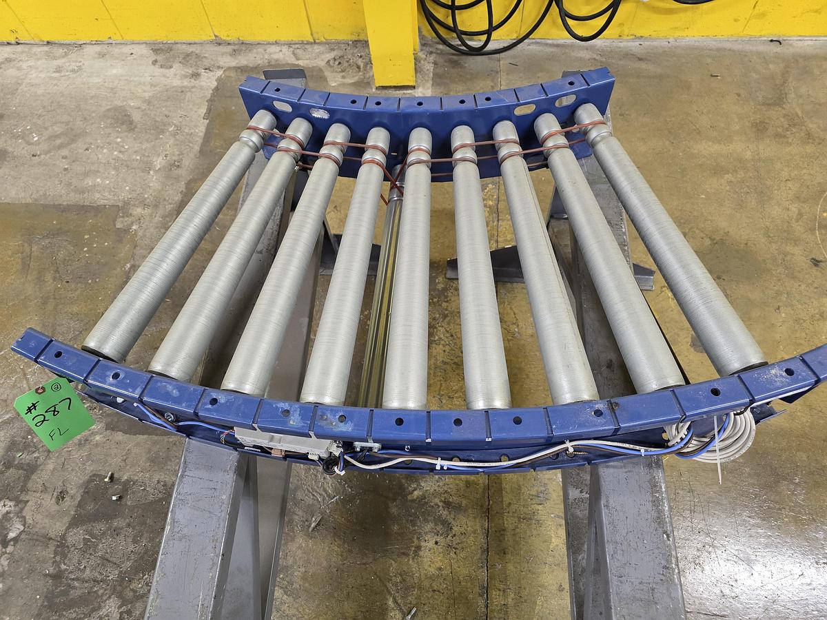 Used MHS Itoh Denki 22" MDR 45 Degree Zero Pressure Accumulation Conveyor (#285)