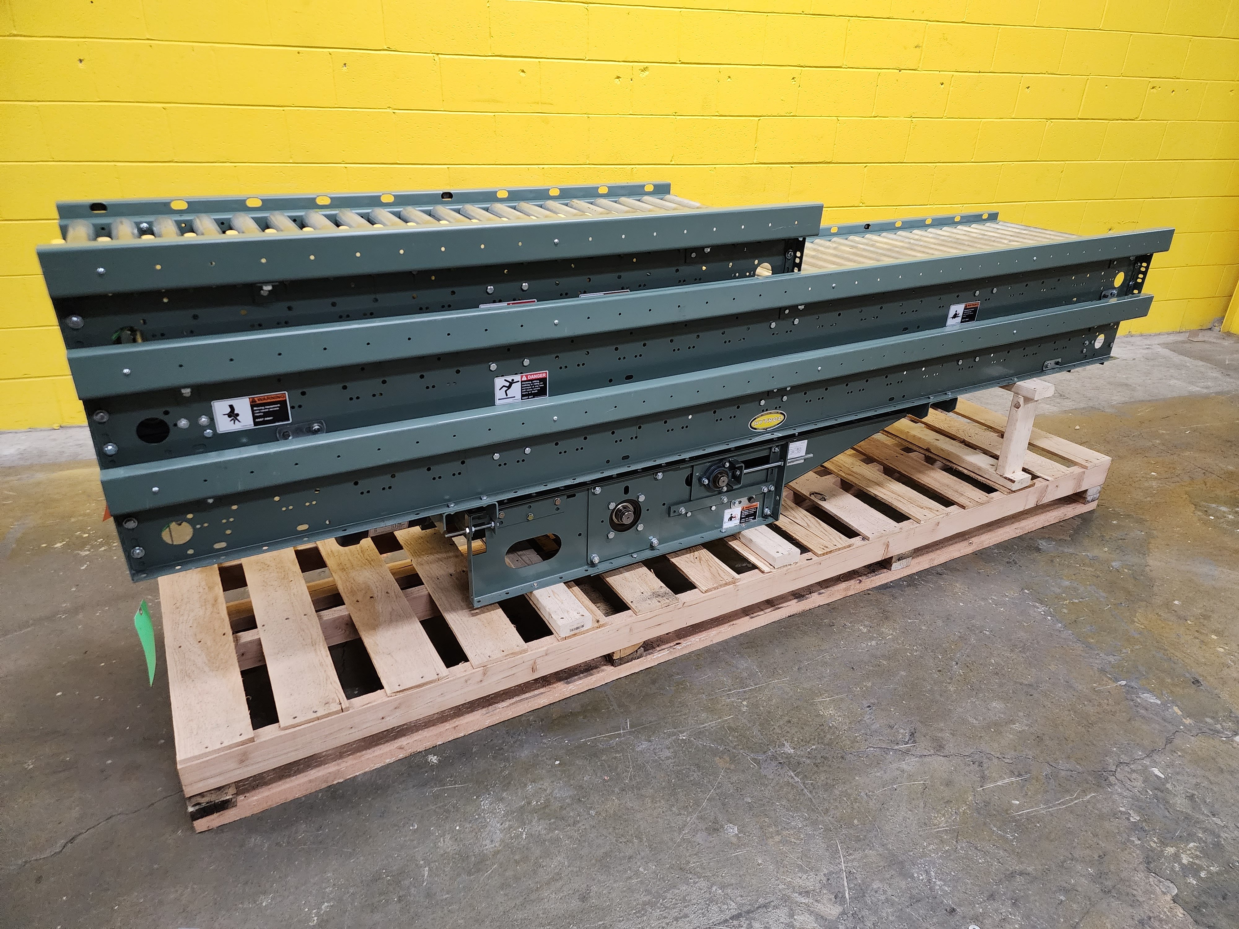 Used Hytrol ABEZ Zero Pressure Accumulation Roller Conveyor 24" x 25' (#186)