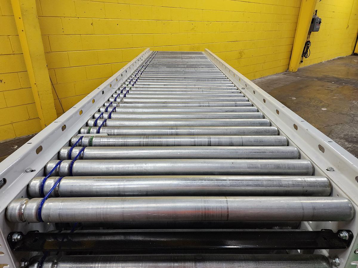 Used Hytrol 190E24EZ E24 Zero Pressure Roller Conveyor 30" x 40' (#676)