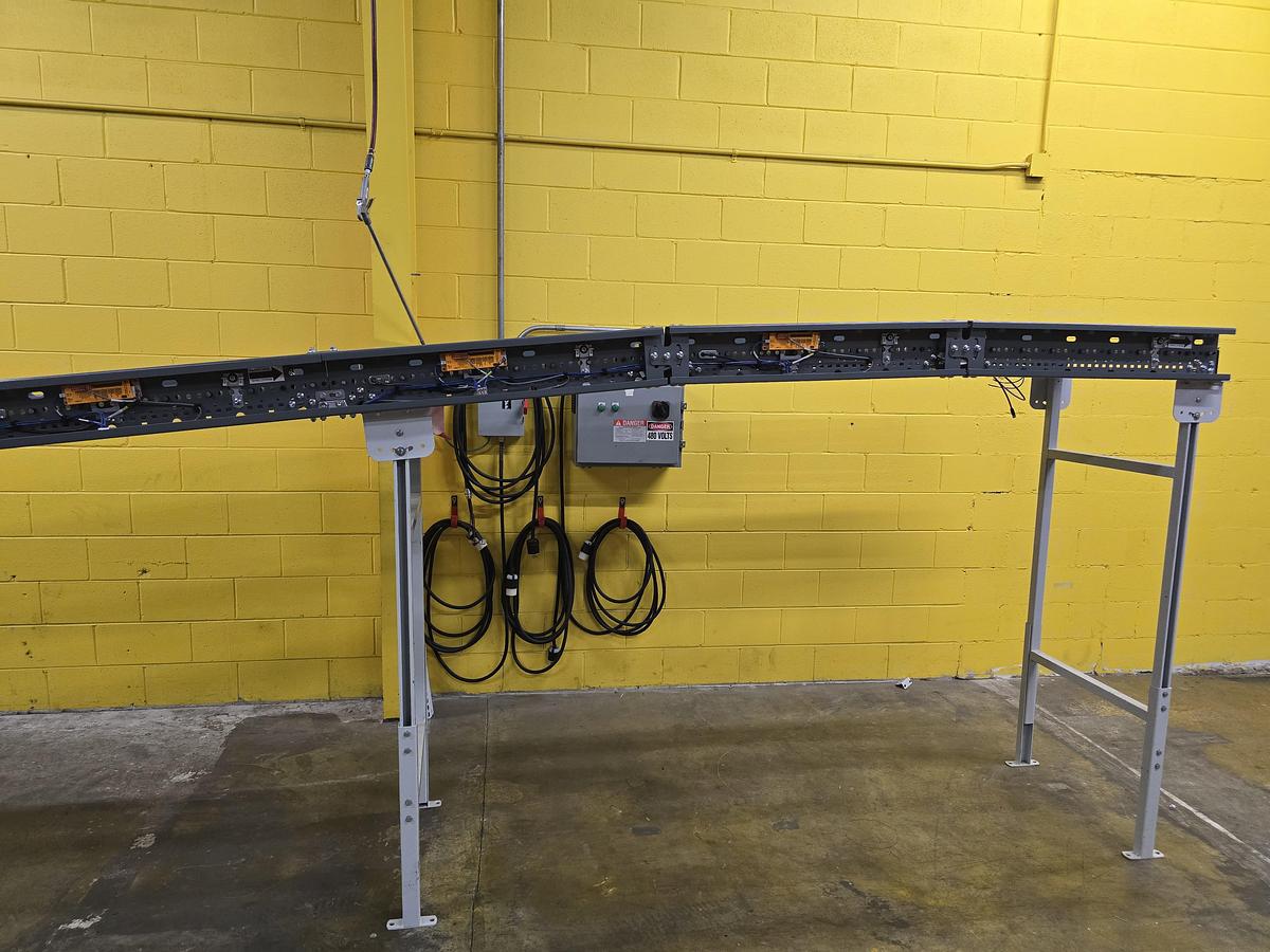 Used Intelligrated 33"bf x 37'6" MDR Belted Zero Pressure Incline/Decline Conveyor (#334)