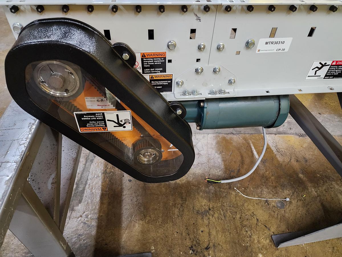 2023 Intelligrated 30.5" x 90 Degree Curve Roller V Belt Conveyor (#380)