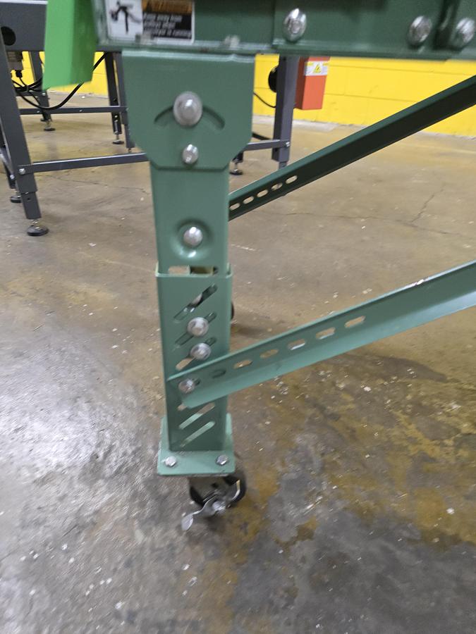 Roach 24" x 12' Slider Bed Conveyor (#543)